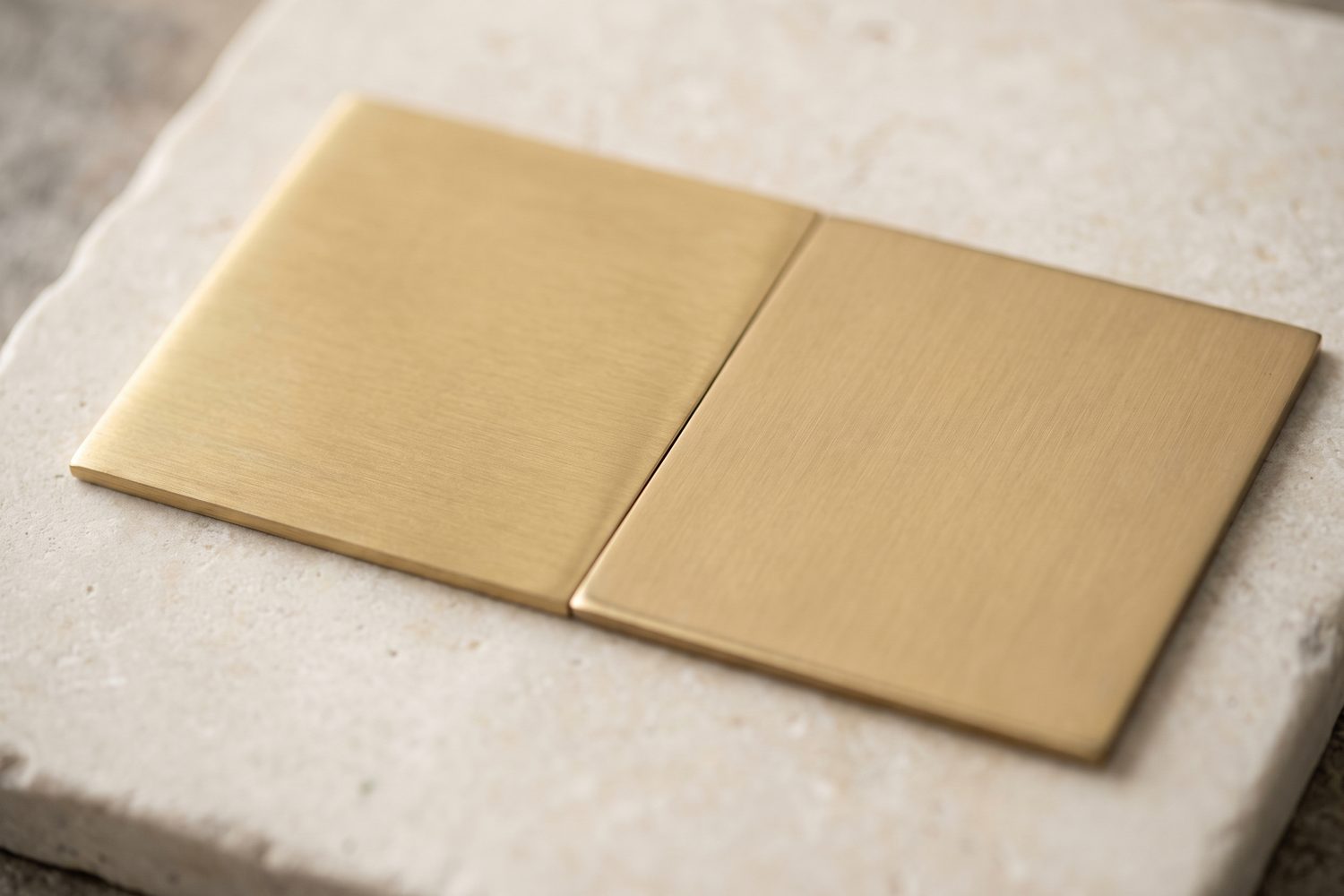 Macro comparison of brushed metal grain direction