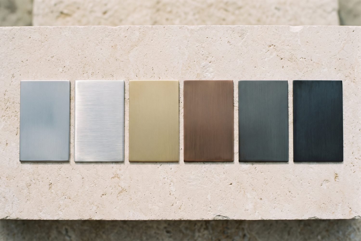 Finish sample plates for a lift interior