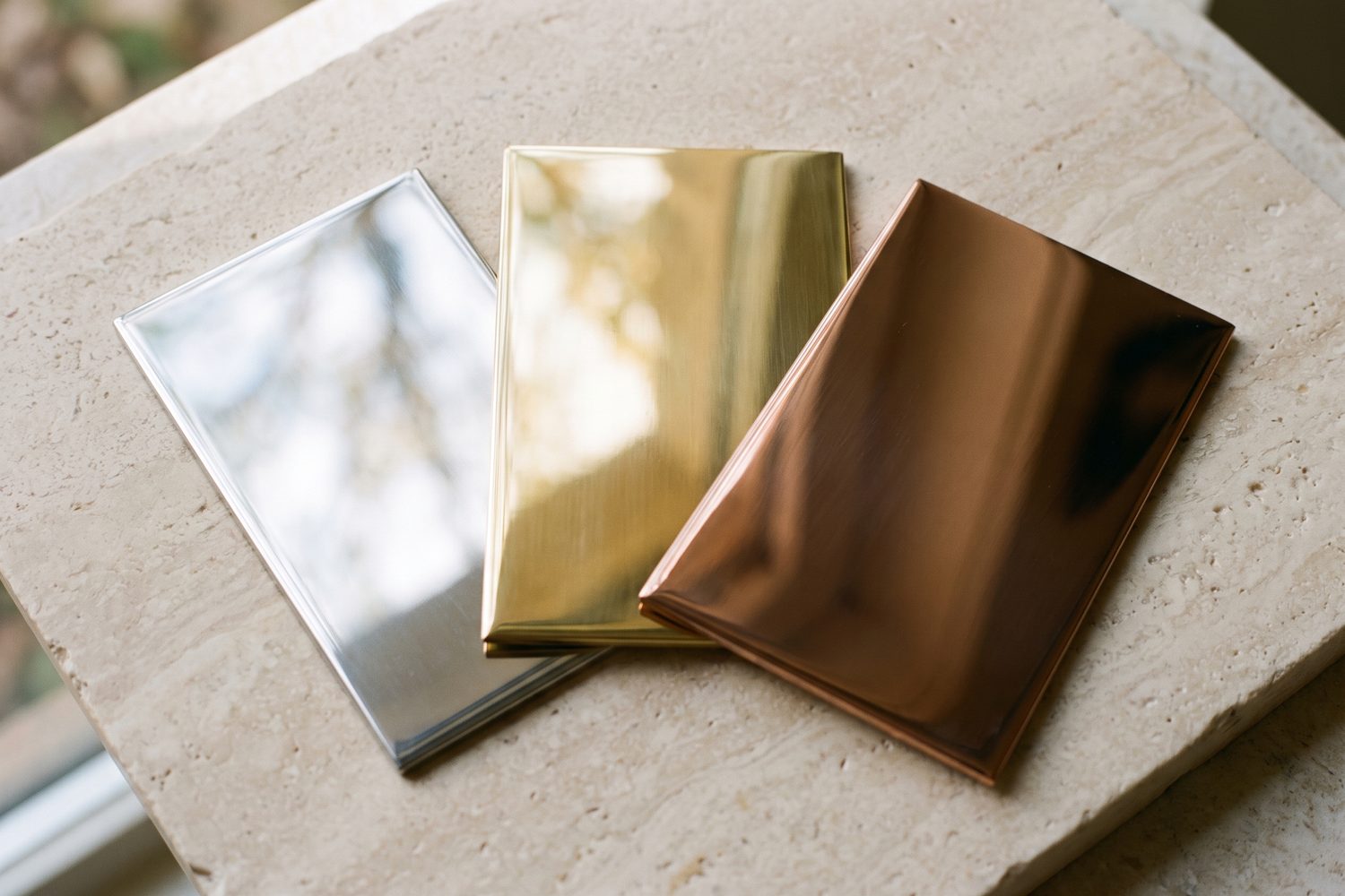 Mirror finish sample plates in stainless, brass and bronze